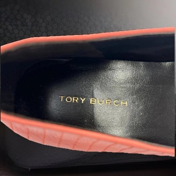 TORY BURCH WOMEN'S CAP-TOE QUILTED BALLET GOAT/PATENT LEATHER CORAL CRUSH....... - Picture 8 of 9